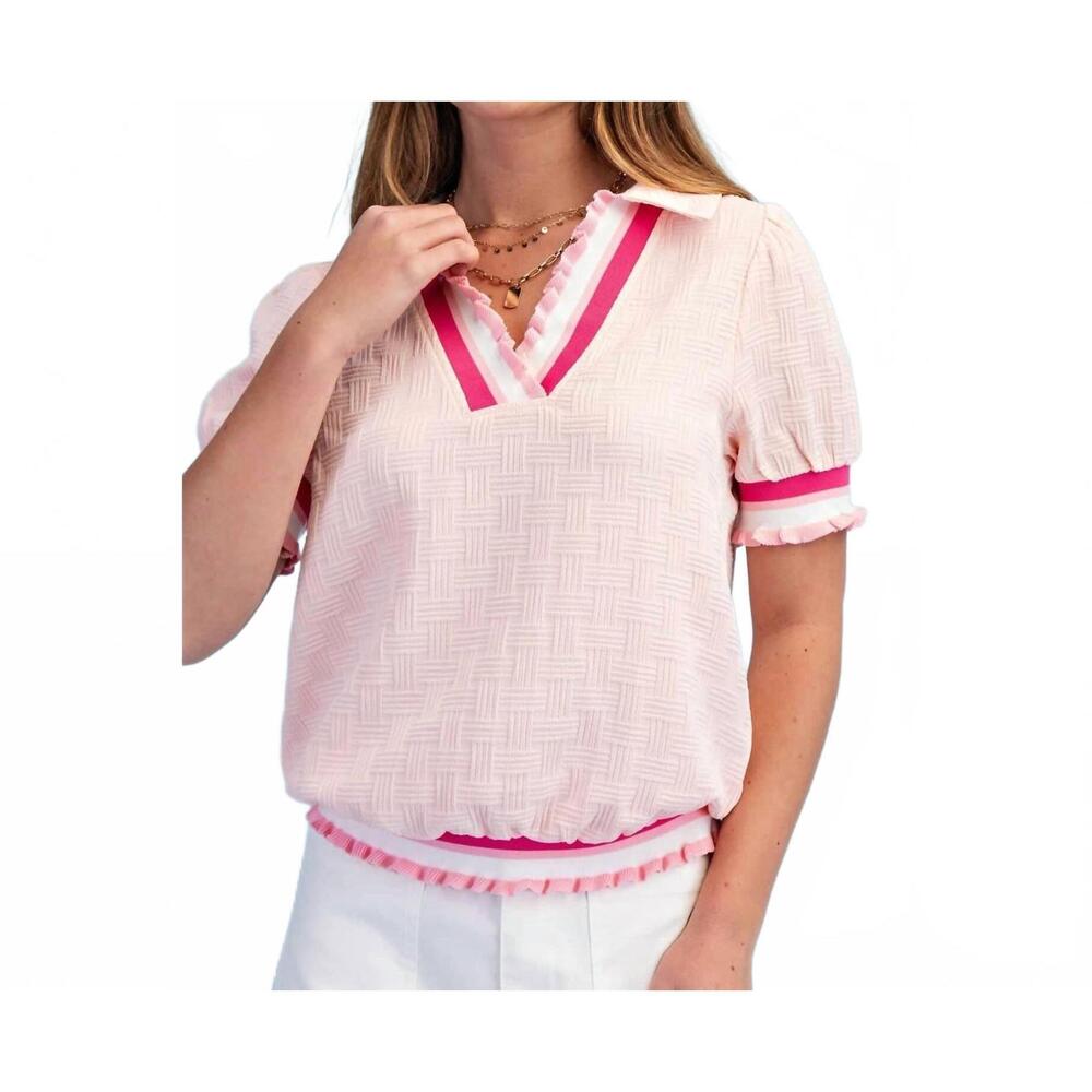NEW BNS textured v-neck short-sleeve top in light blush